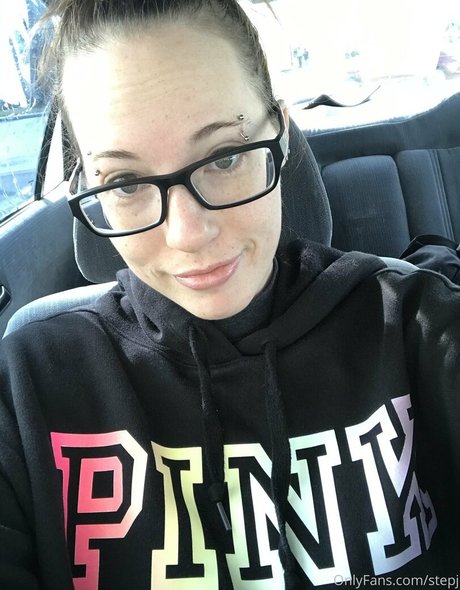 アジア人のタトゥー OnlyFans ホット裸 写真