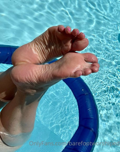 barefootworshiped 裸のスター 写真