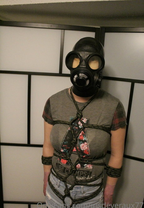 マッサージ動画 OnlyFans 美しい 写真