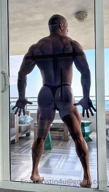 sean costin エロティック女優 写真