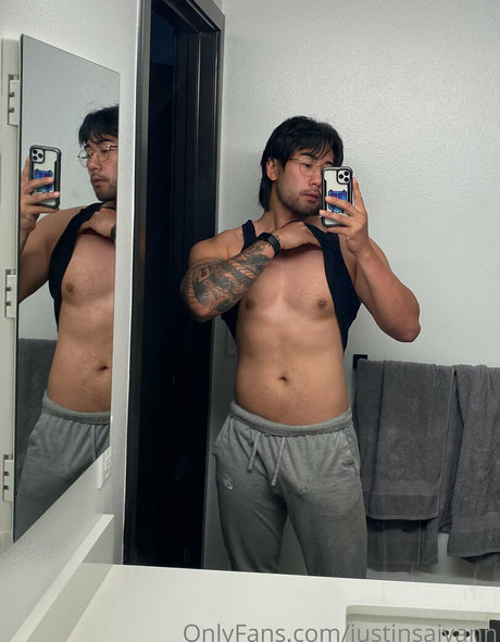 justinsaiyann 裸のポルノスター ギャラリー