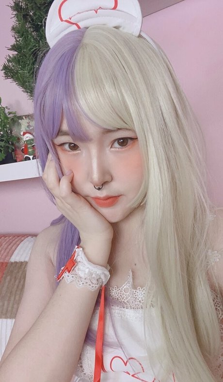 sally wu xxx女優 画像