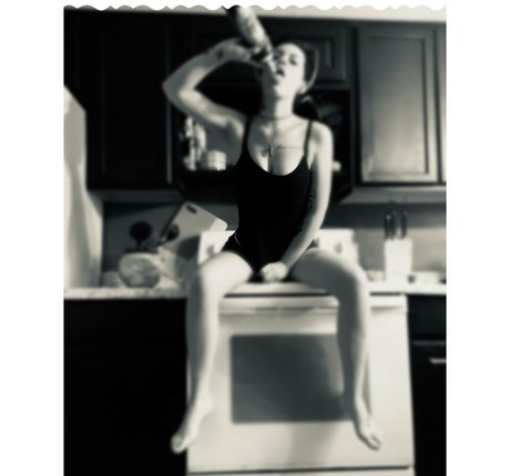 zoblack686 無料女優 写真