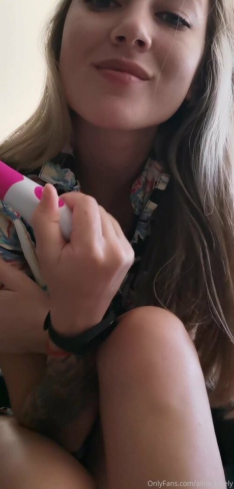 alinalovely xxxポルノスター 画像