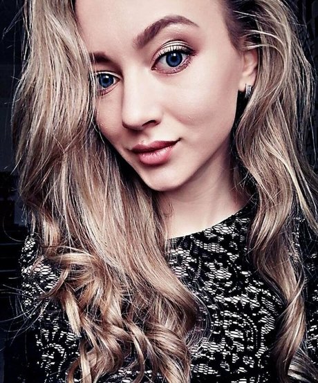 OnlyFansについて話す HD 写真