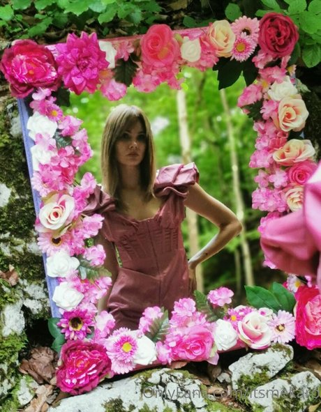 itsmekaro トップポルノスター 写真