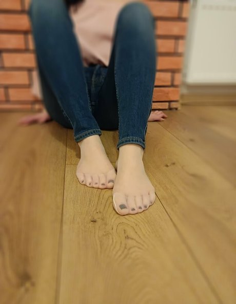 sarah martinezoff エロティックなポルノスター 画像