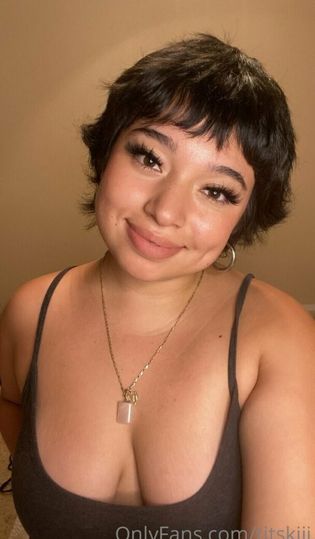 titskiii 素敵なモデル 写真