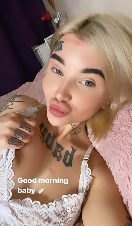 ali sex HDモデル 写真