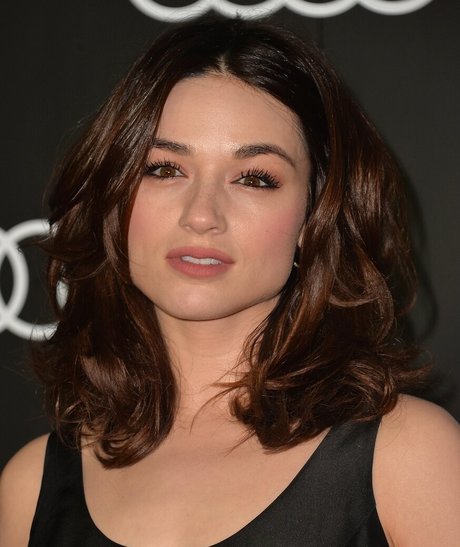 Crystal Reed 独占スター ギャラリー