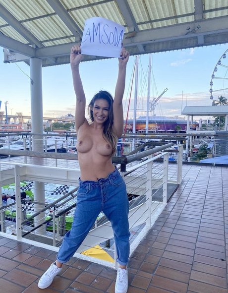 katana k ポルノスター 写真