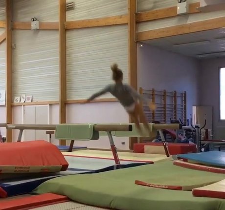 Juliette Bossu ホットなモデル 写真