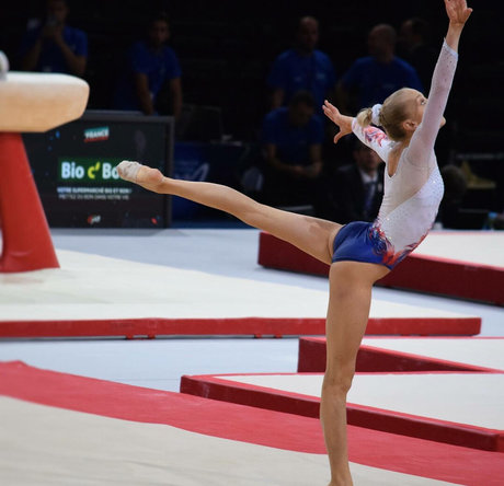 Juliette Bossu エロティックなポルノスター 画像