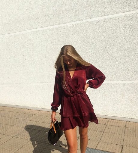 Juliette Bossu ホットなモデル 写真