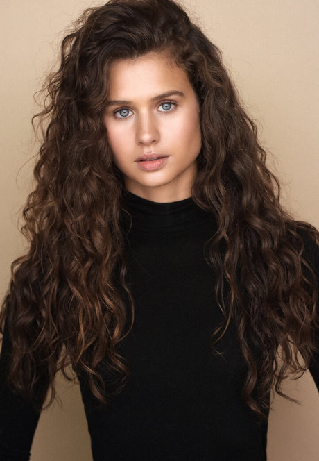 Avery Konrad ヌード女優 ギャラリー