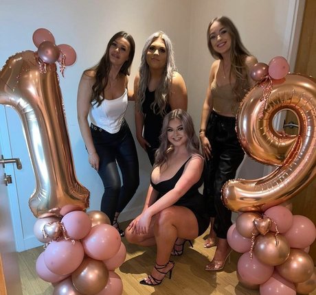 Alexandra Spencer セックスポルノスター 画像