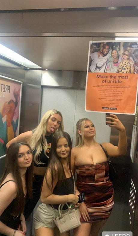 Alexandra Spencer ホットなポルノスター 写真