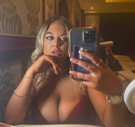 Alexandra Spencer ポルノスター アート 写真