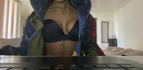 angelbabyrae セクシーなスター 写真