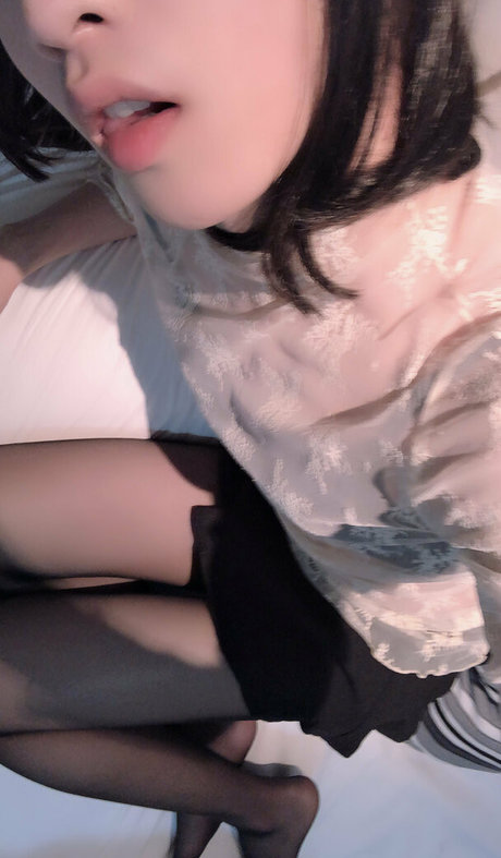 アジアンシャワー OnlyFans セクシー 写真