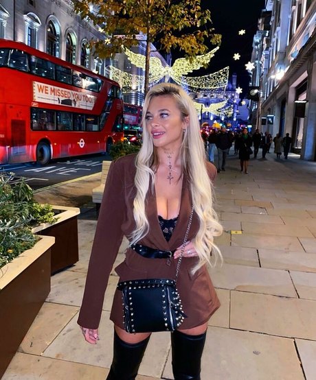 エボニートップオンリーファン ホットxxx 画像