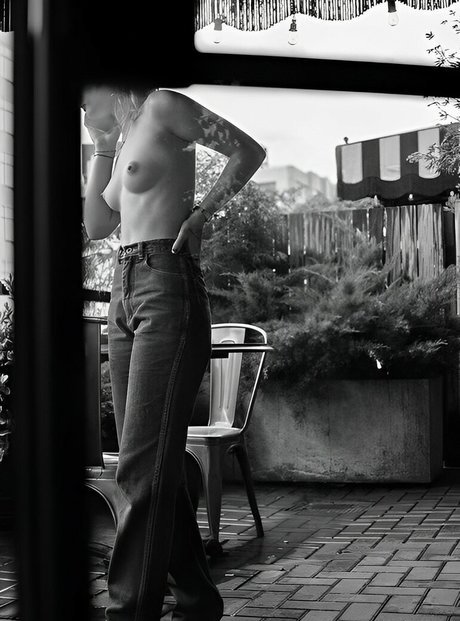 Esther McGregor top profile image