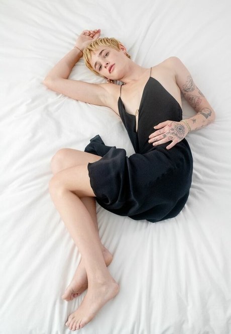 Esther McGregor セックススター アーカイブ