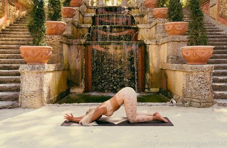 onlytaz ヌードモデル 写真