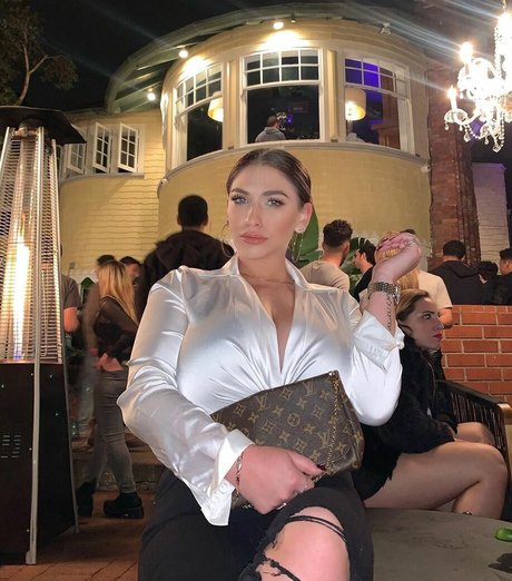 Nikki Kay HDモデル 写真