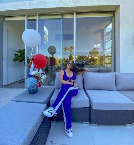 Nikki Kay アダルト女優 写真