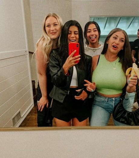 Nikki Kay かわいいモデル ギャラリー