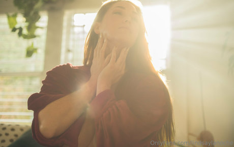 Lindsay Geektron 裸のスター 画像