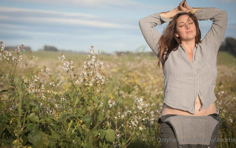 Lindsay Geektron ホットなポルノスター アーカイブ