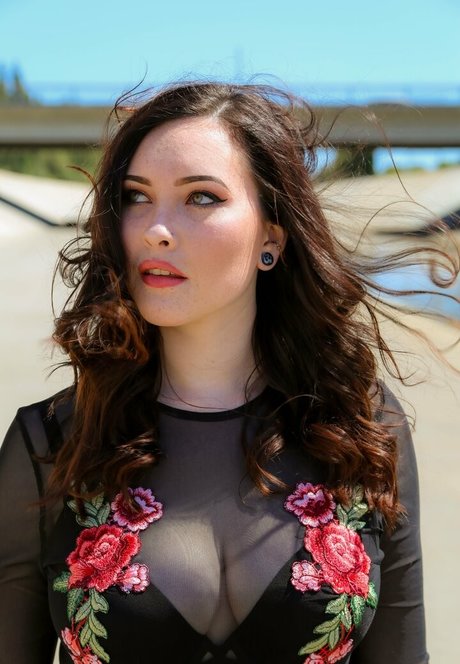 eve white 完璧なモデル 写真