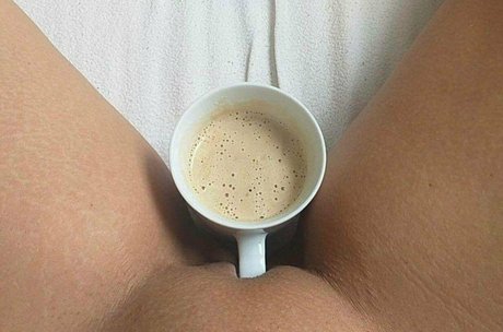 ボディビルダーカップルOnlyFans アートポルノ 写真