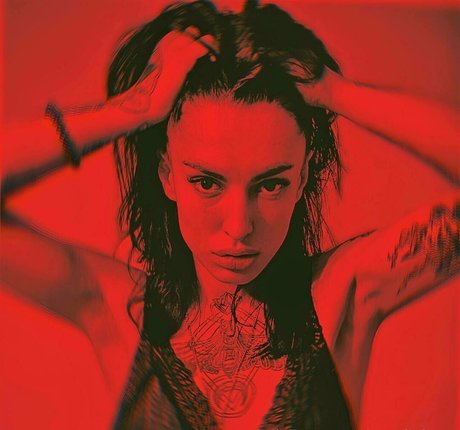 DMV オンリーファン 無料ポルノ 画像