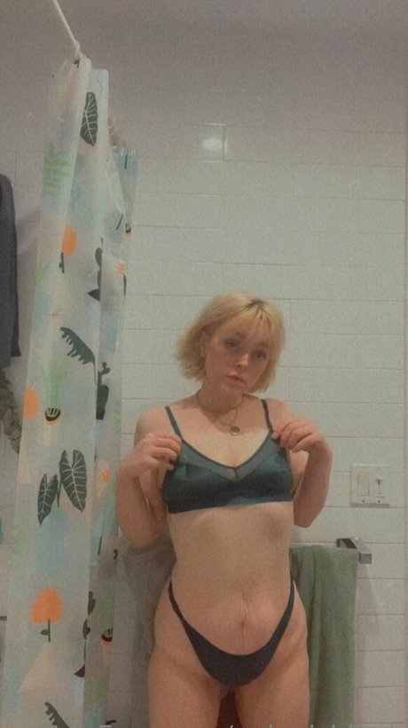 paigeisblank 美しいポルノスター 写真