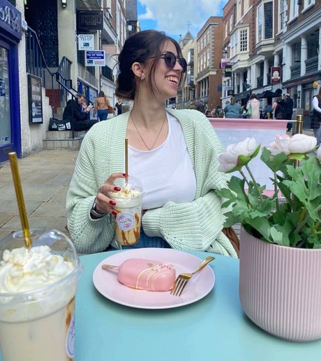 Anah Elisa top profile image