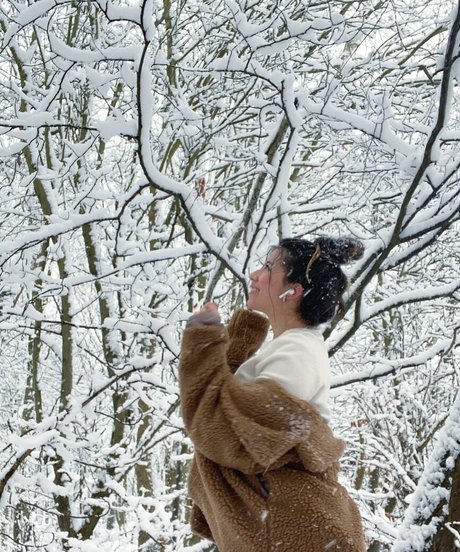 Anah Elisa スター 写真