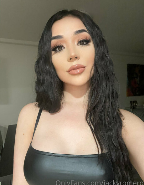 jackyromero 女優 写真