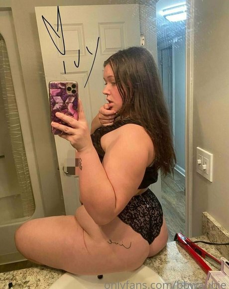 bbwaubie HDスター 写真