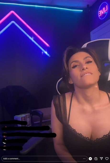 Cristina Vee アダルトスター アーカイブ