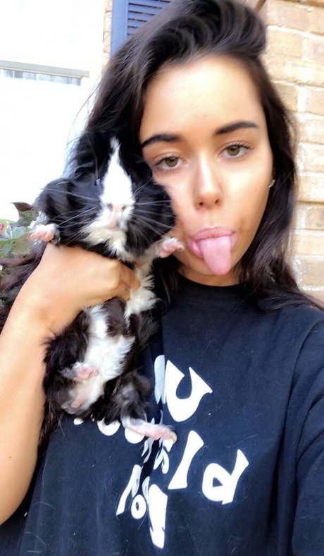 曲線美の熟女OnlyFans ホットセクシー 写真