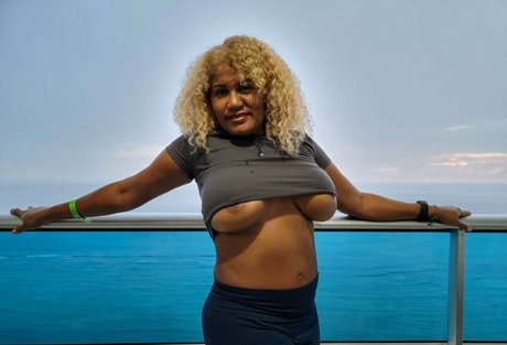 シシーオンリーファンズ ホットセクシー アーカイブ