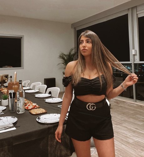 Meshi Malka 美しいスター 画像