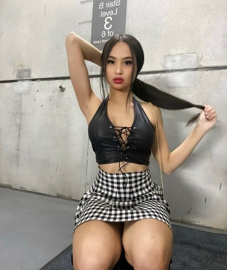 母娘オンリーファン 無料ヌード 画像