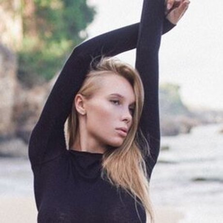 Tanita Le トップポルノスター アーカイブ