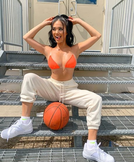 Ahvzz ポルノスター パーフェクト 写真