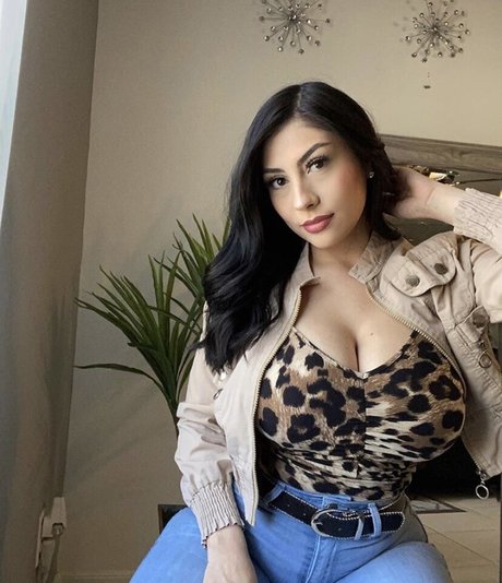 Michelle Balderrama ポルノモデル 写真