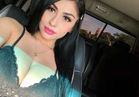 Michelle Balderrama スターセックス ギャラリー